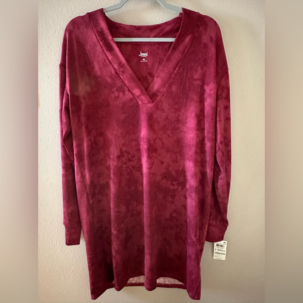 V-Neck Nightgown/Sleepshirt - NWT